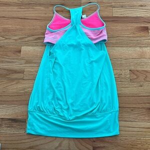 LULULEMON no limits tank top with built in bra size 4